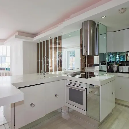 Luxury Hampstead Garden