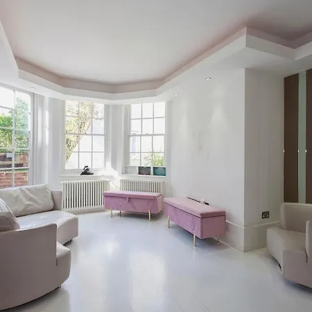 Luxury Hampstead Garden London