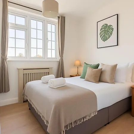 Beautiful And Cosy In Morden Apartment *