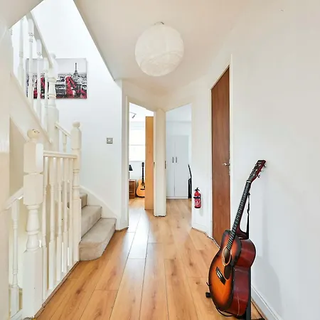 Destination Docklands Riverside Holiday home London