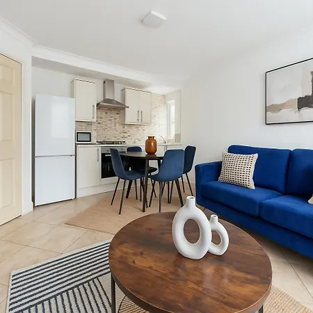 1 Bed Flat In Archway Apartment *