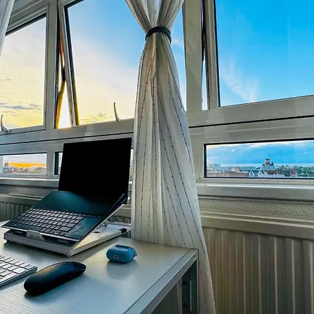 Private Double In Farringdon Apartment *