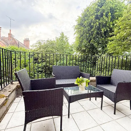 Apartamento New 4-bed, 3-bath With Balcony And Free Parking In Crouch End Near Alexandra Palace *