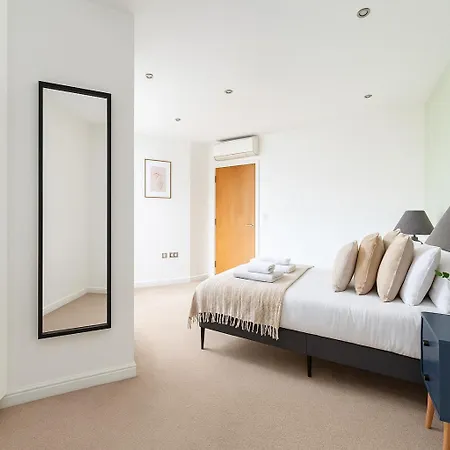 Apartment Bright 1-bed Flat With Large Private Terrace - Streatham