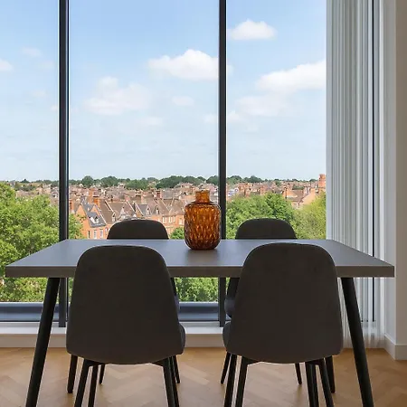 Bright 1-bed Flat With Large Private Terrace - Streatham Apartment *