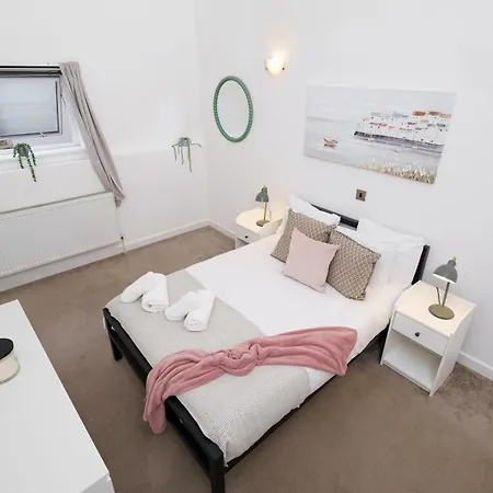 Apartment Modern 3br - Flat Sleeps 8 - Walk To Liverpool St *