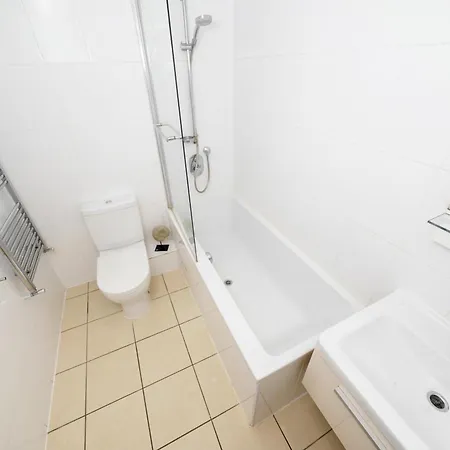 Modern 3br - Flat Sleeps 8 - Walk To Liverpool St *