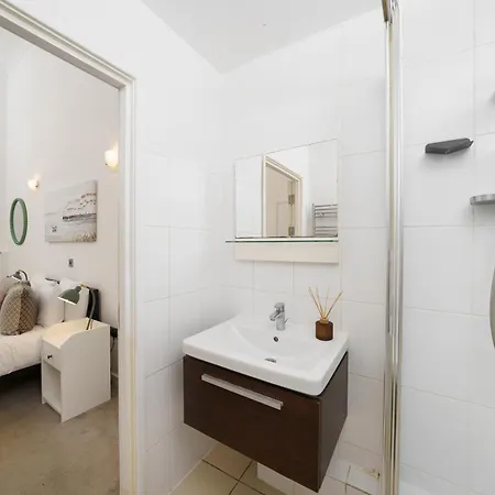 Modern 3br - Flat Sleeps 8 - Walk To Liverpool St London