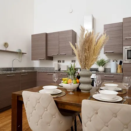 Apartment Modern 3br - Flat Sleeps 8 - Walk To Liverpool St *