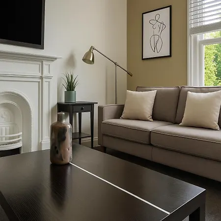 Apartment Flat - 3 Min To West Kensington Station *