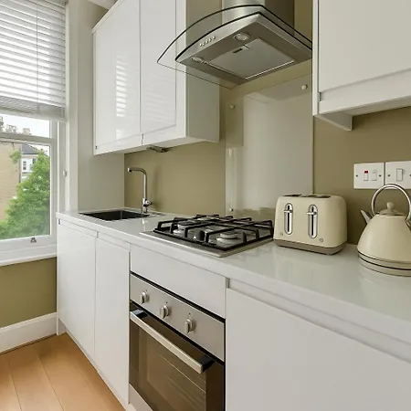 Flat - 3 Min To West Kensington Station