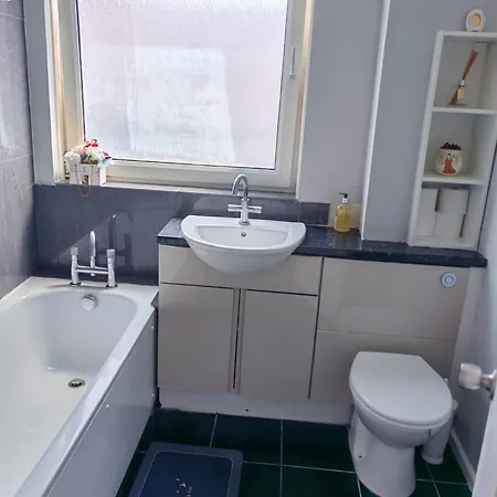 Apartment Quiet & Family 2 Beds Flat In W6
