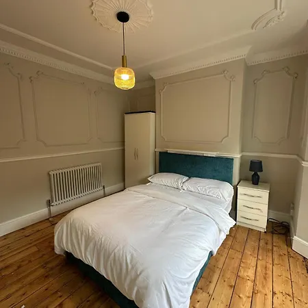 Spacious 4br In Greenwich Holiday home Plumstead (Greater London)