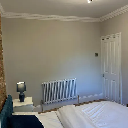Holiday home Spacious 4br In Greenwich