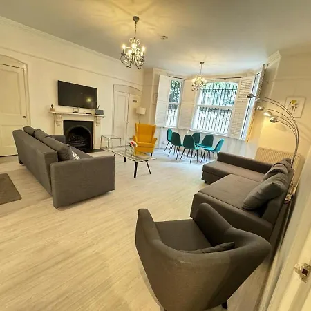 Luxurious & Spacious 2br Apr In Earls Court! *