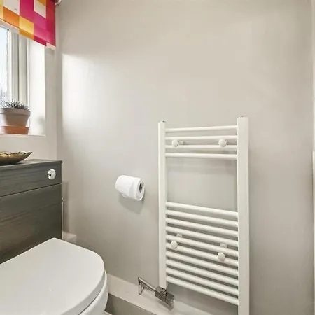 Guest house Yeading *