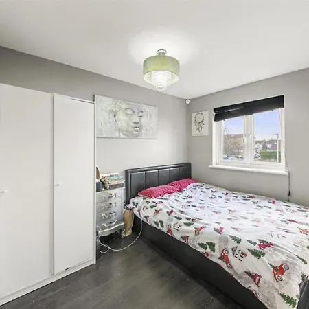Guest house Yeading Northolt (Greater London)