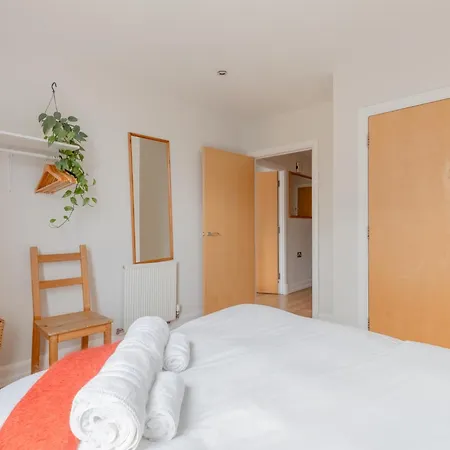 Vibrant & Inviting 1bd Flat Heart Of Haggerston! * London