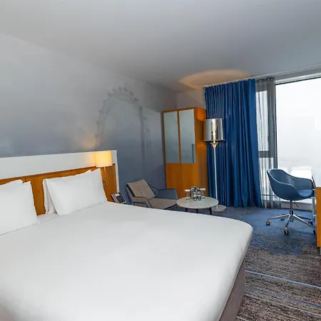 Doubletree By Hilton - Tower Of Hotell London