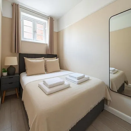 Apartamento Spacious 2-bedroom In Crystal Palace *