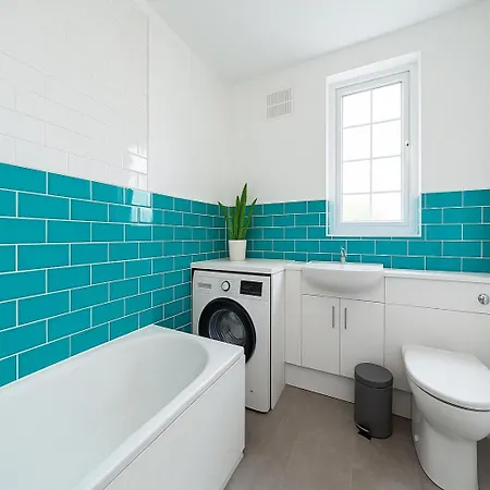 Apartment Spacious 2-bedroom In Crystal Palace *