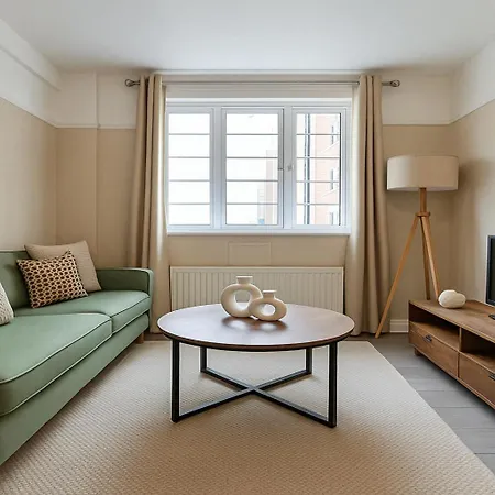 Apartment Spacious 2-bedroom In Crystal Palace *