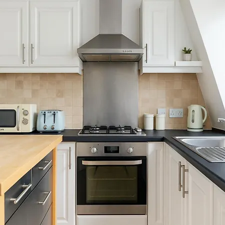 Cosy Flat Near Wandsworth Common דירה
