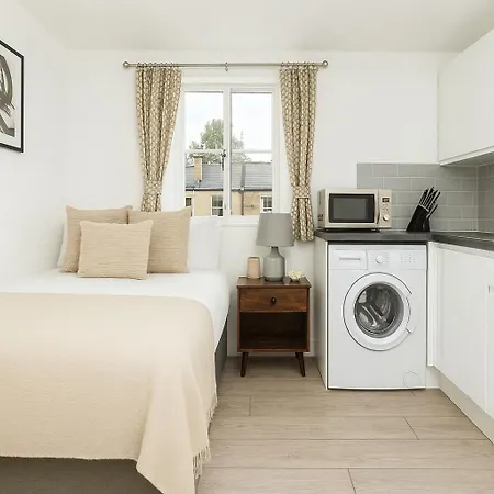 Modern Flat - Hyde Park Access 公寓 *