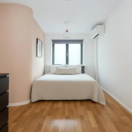 Stylish Flat In The Heart Of Kentish Town