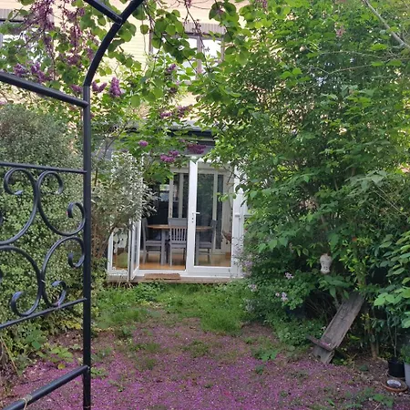 Stylish & Spacious 3-bed In Vibrant Bow 公寓 *