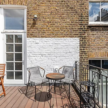 Apartment Stylish West Kensington Flat With Character *