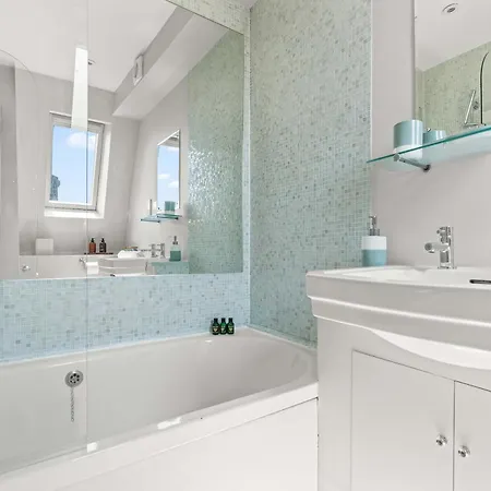Chic 2 Bed Duplex In West By 53 Degrees Property, Great Location! * Londres