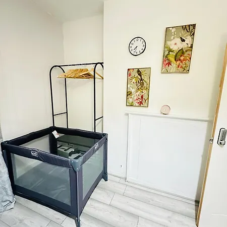 Apartment Flat In Aldgate East,