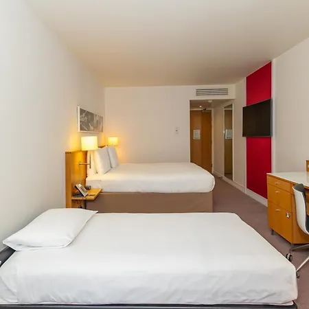 Doubletree By Hilton - Tower Of Hotell 4*
