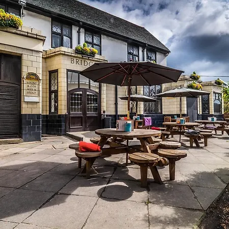 Bridge 3* Greenford (Greater London)