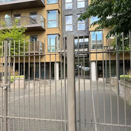 Apartamento Wembley Stadium 2 Bedroom - 1 Minute Walk Londres