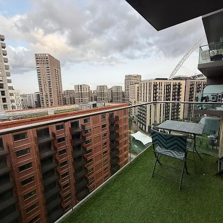 Apartamento Wembley Stadium 2 Bedroom - 1 Minute Walk *