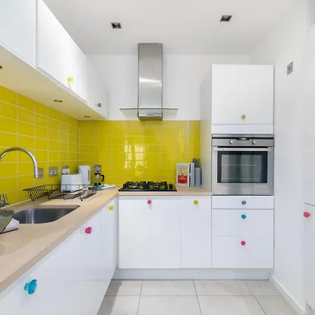 Appartement Near Highbury Islington Station With Private Garden Londen