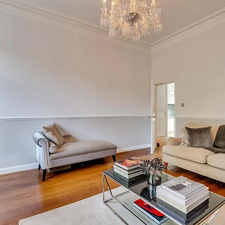 Apartamento New - 2 Bed Flat - West Kensington Station - Private Garden *