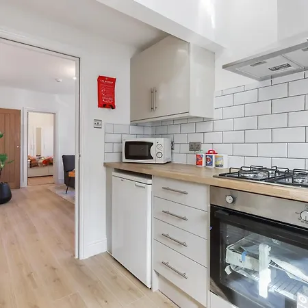 Lux 1 Bed Flat Next To Station In Tooting Apartment London