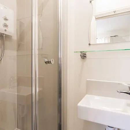 Golders Green Apartment