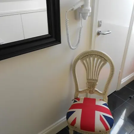 Mapesbury Hostel London