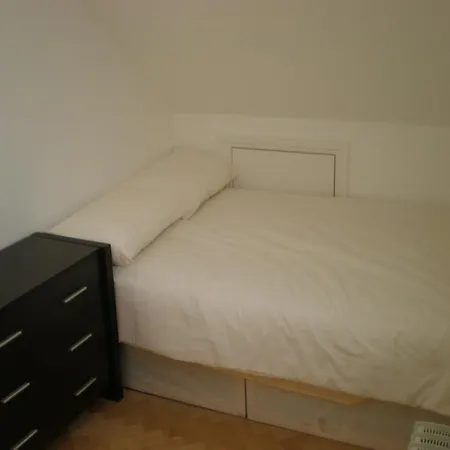 Mapesbury Hostel London