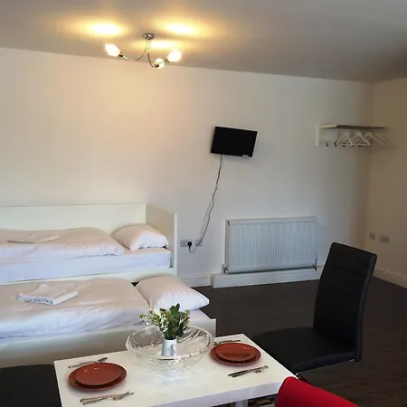 Apartment Globe City London