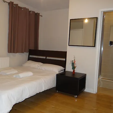 Vallance Road House لندن