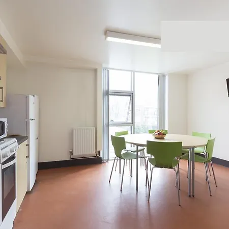 Davies Court Londra