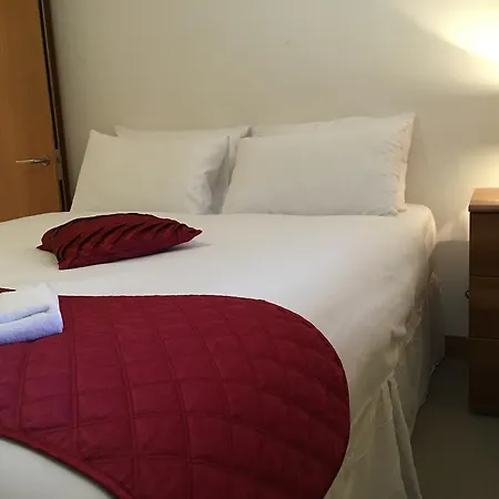 Paddington Southwick Street Apartments * London