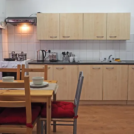 Apartment Fonthill House