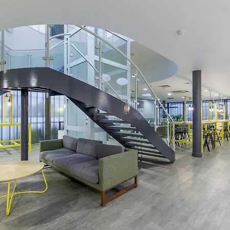 Апартаменты University Of Arts - Will Wyatt Court *