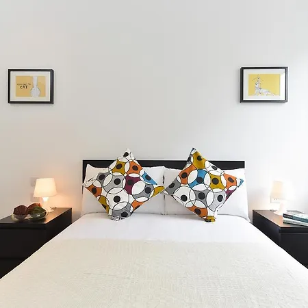 Apartment Beautiful 4-bedroom Flat In Bridge/borough! London